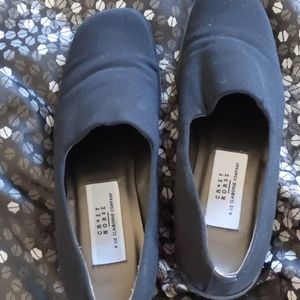 Black heeled platform dress shoes